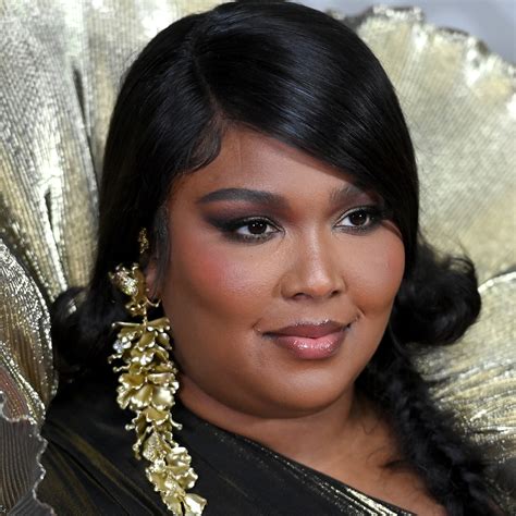 Lizzo Got Real About The Assumption That Plus Size People Exercise To