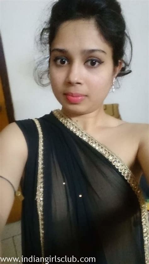 Beautiful Indian Bhabhi Stripped Naked Hot Fucking Booty Indian Girls Club