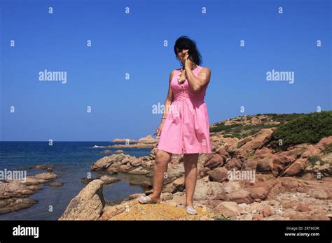 Alte Frauen Am Strand Bikini Fotos Und Bildmaterial In Hoher Aufl Sung Alamy