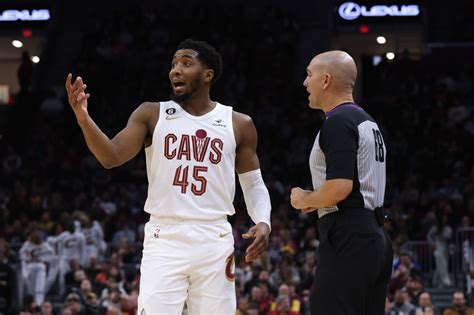 Donovan Mitchell Thrives Behind Defense As Cavaliers Capture 4th