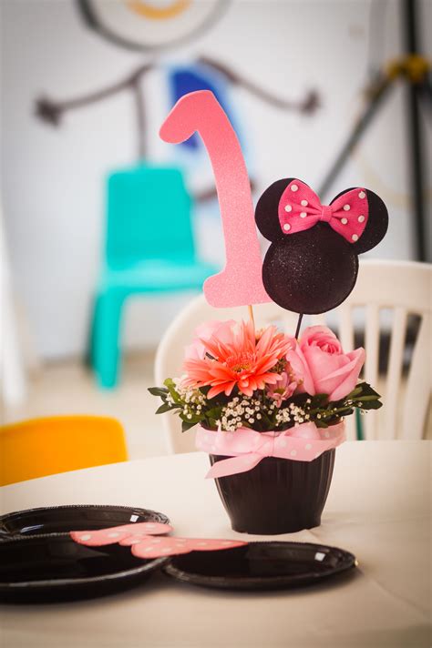 Centro De Mesa Minnie - Minnie Mouse party centro de mesa | Minnie mouse 1st birthday, Minnie ...