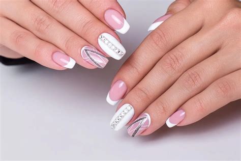 Unhas Decoradas Branco Nude Fotos