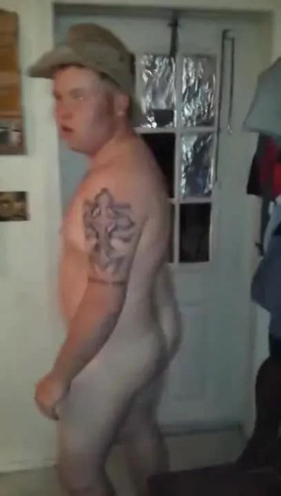 CFNM CMNM PUBLIC Fat Guy Naked At Party ThisVid
