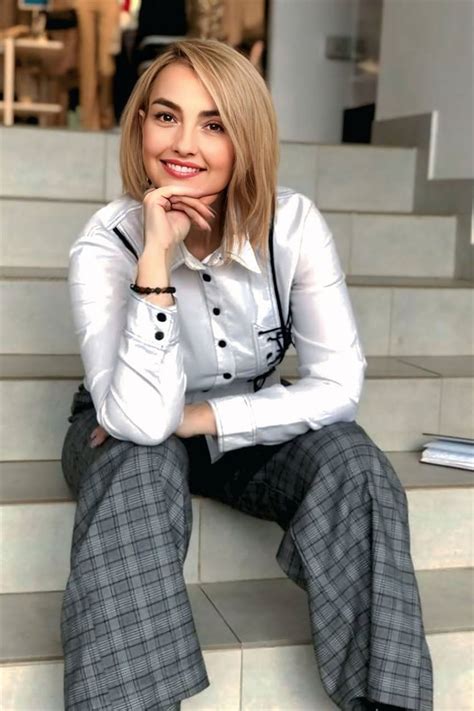 Beautiful Nataliya Y O From Kamianets Podilskyi With Blonde Hair Id Ladadate