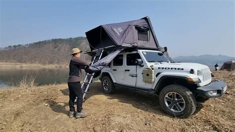 W Jeep Wrangler Camping Offroad