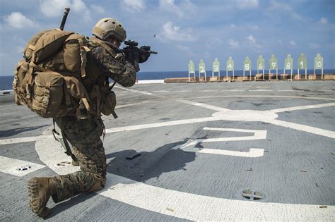 U S Marines With Maritime Raid Force 13th Marine Expeditionary Unit