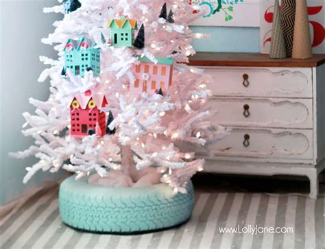 10 Upcycled Christmas Tree Stand Ideas - Flea Market Finds: Home and ...