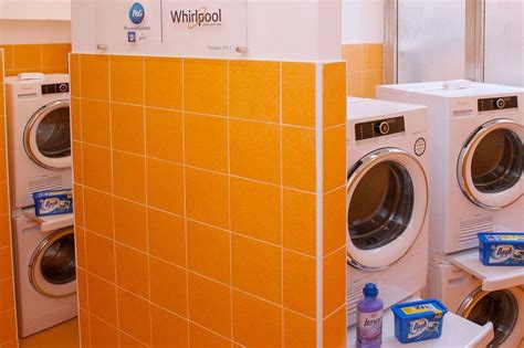 Pope Francis Opens A Free Launderette In Rome For Homeless People The