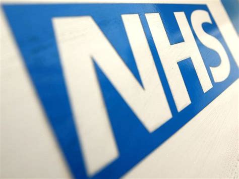 GPs urge delay in roll-out for NHS non-emergency hotline, saying 'lives