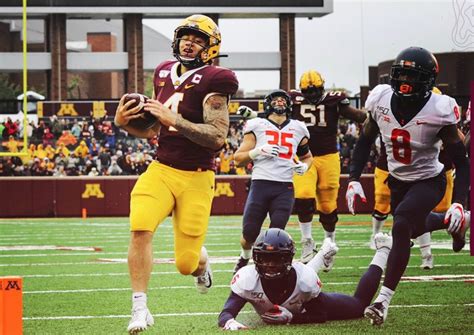 Minnesota Gophers: Gopher football moves up to 17th in AP poll - Sports ...