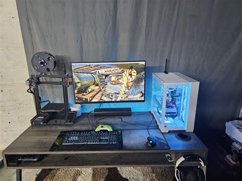 Here Is My Battle Station Its Not Complete But Its Slowly Coming Around Rbattlestations