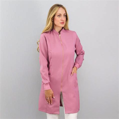 Jaleco Feminino Acinturado Zíper e Punhos Nude Nice Gardenia Jalecos Jaleco Médico