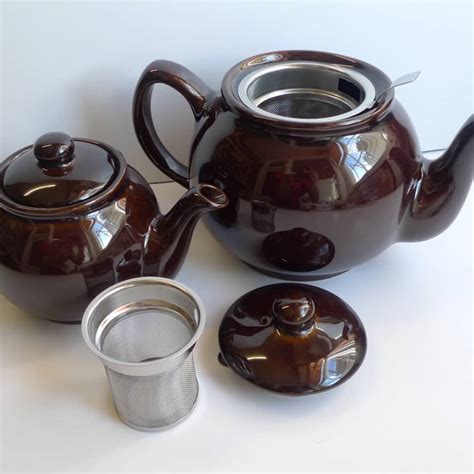 Trouva 6 Cup Teapot Brown Betty