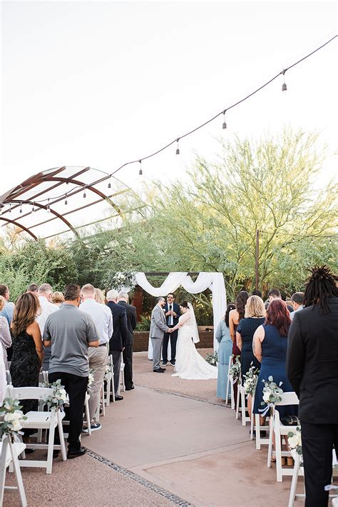 Desert Botanical Garden Wedding Venue for Arizona Grandeur