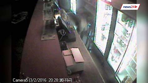 Watch Bare Naked Burglar Robs Liquor Store Video