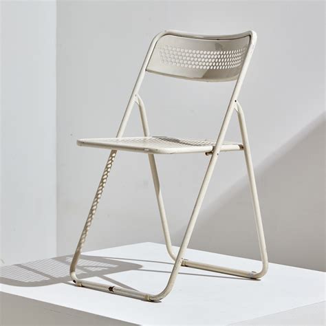 metal folding chair