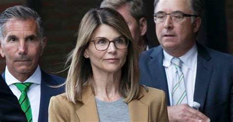 Lori Loughlin Pleads Not Guilty In College Scandal News