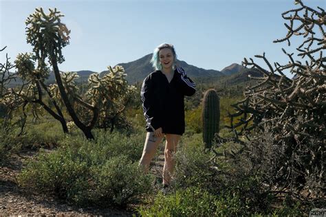 Vonnie Bean Nude Desert Oranges Vonnie Bean Nude Zishy Porn Pic