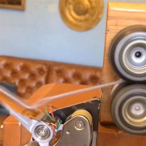 Musical String Shooter Makes Sound Visible | Hackaday