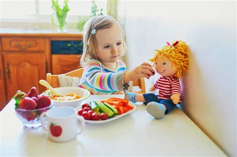 The Ultimate Easy Guide to Fruits for Toddlers (kid-approved!) - Solid