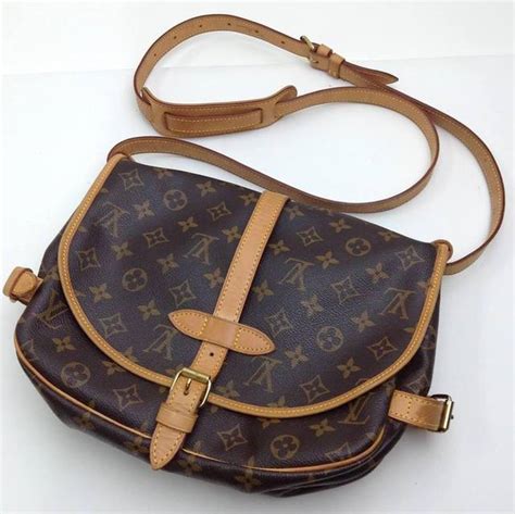 Louis Vuitton ルイヴィトン モノグラム ソミュール30 M42256 ショルダーバッグ お売り頂きました！｜買取専門リサイクル