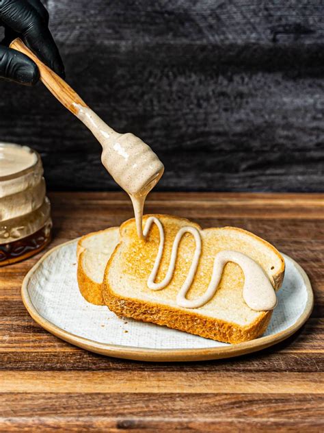 how to make whipped honey 9