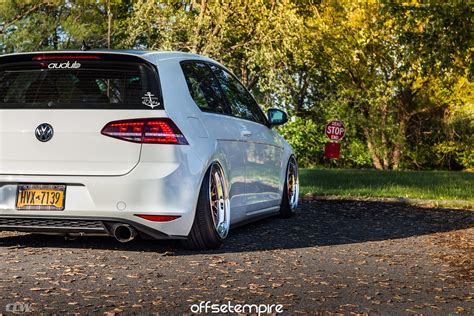 Glacier White Vw Mk7 Golf Gti Ccw Classic Three Piece Forged Wheels