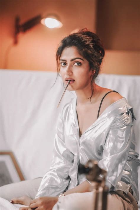 Amala Paul Is So Hot Scrolller