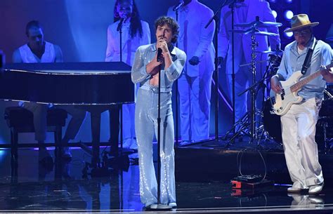 Why Benson Boone apologized after his jaw-dropping Grammys performance ...