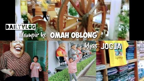 Mampir Di Omah Oblong Pusat Oleh2 Ikonic Jogja Omahoblong