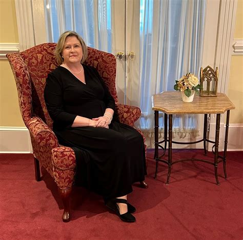 This guide explains how to submit photos for Nicholson funeral home obits 17