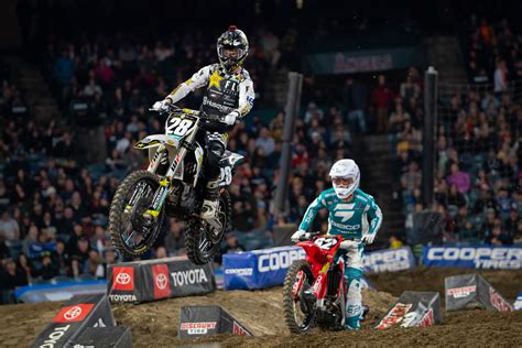 2020 Anaheim Two Supercross Race Highlights & Results | Swapmoto Live