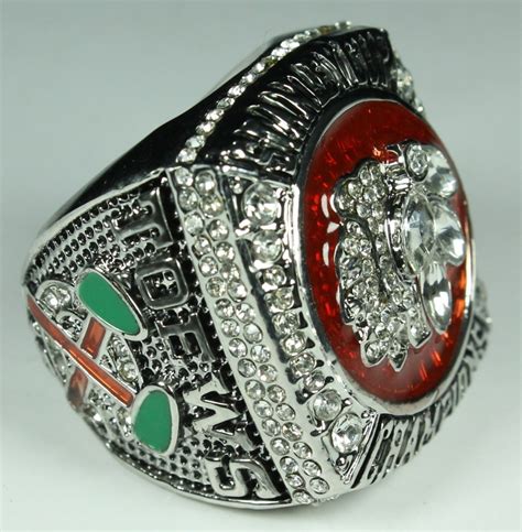 Jonathan Toews High Quality Replica 2013 Stanley Cup Championship Ring | Pristine Auction