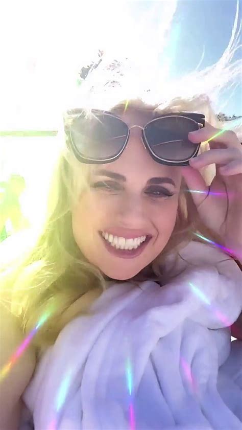 Rebel Wilson Sunbathes Nude On A Balcony In London After 30kg Weight