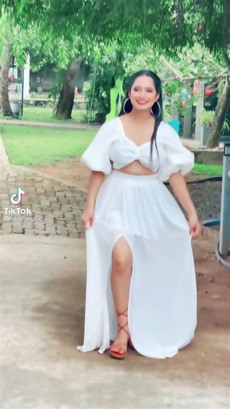 Sri Lankan Hot Actress New