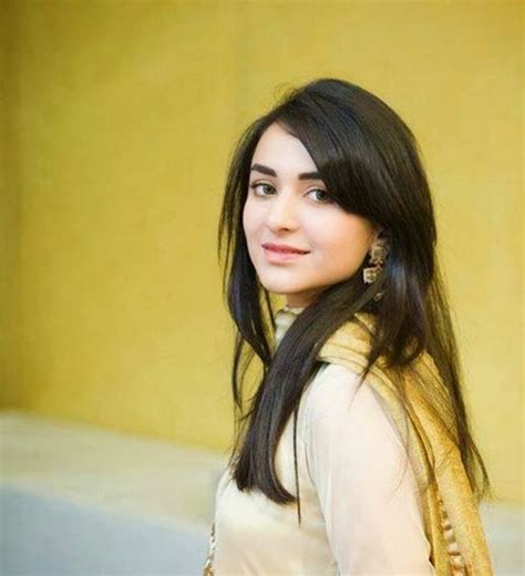 Best Yumna Zaidi Sexy Hot Images Sexiest Bikini Pictures