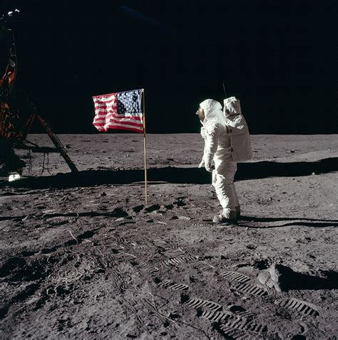 A Chegada Do Homem A Lua - Chegada do homem à Lua: 6 fatos sobre a Apollo 11 | Guia do Estudante