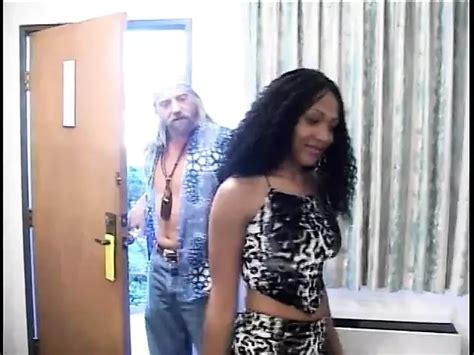 Stud Fucks A Cute Babe And Creams Her After Getting His Dick Sucked