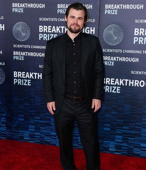 Magnus Carlsen Net Worth: Comprehensive Analysis & Breakdown