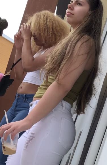 Tight Brunette In White Jeans Tight Jeans Forum