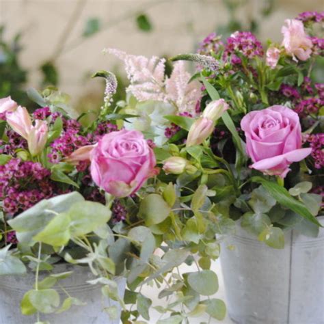 Flores En Recipientes Pequeños El Puentecillo