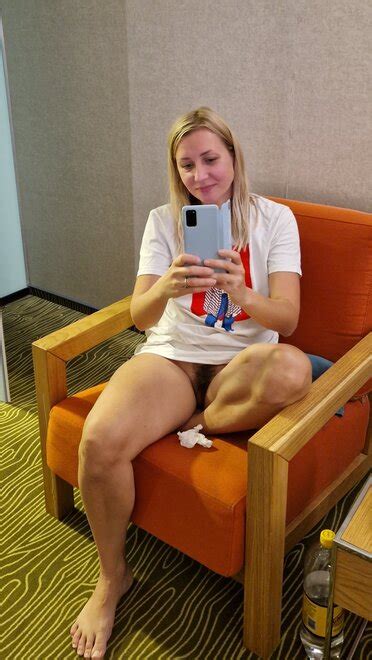 Milf Sluts Your Mom Shows Her Cunt Everyones Porn Pic