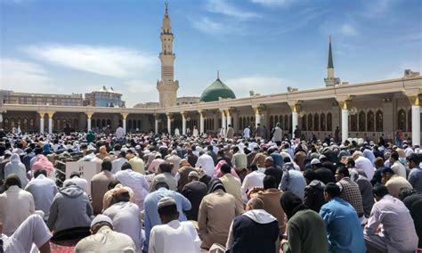 Tata Cara Sholat Jumat dan Niat. Laki-Laki Muslim Harus Tahu!