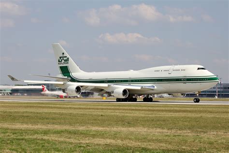 The Top 5 Biggest Private Jets In The World