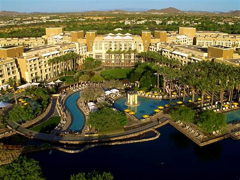 Top 20 Luxury Hotels in Phoenix - Sara Lind's Guide 2024