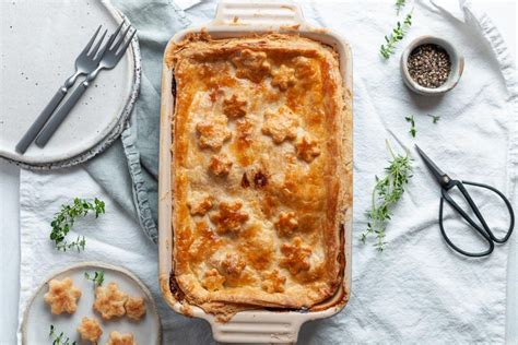 Easy Chicken and Ham Pie - Mrs Jones's Kitchen