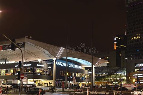 Varsovia Polonia Diciembre 08 2016 Estación Central De Trenes En