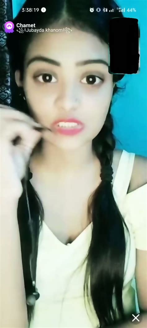 Jubayda Khanom From Bangladesh Showing Boobs Pussy On Chamet Live With Face