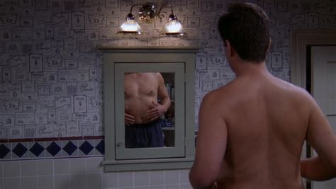 AusCAPS Ray Romano Shirtless In Everybody Loves Raymond 4 01 Boob Job