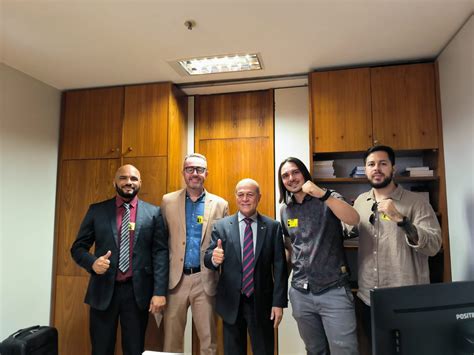 Dirigentes urbanitários visitam gabinetes no Congresso em busca de